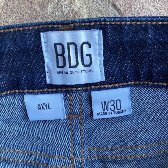 BDG Urban Outfitters AXYL High Rise Raw Hem Dark Wash Jeans Size 30 - Picture 5 of 14